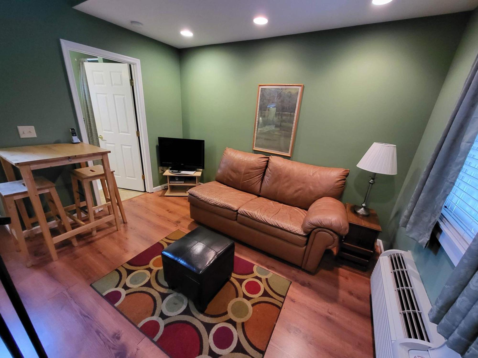 Apartment On Chocolate - The Club Hershey